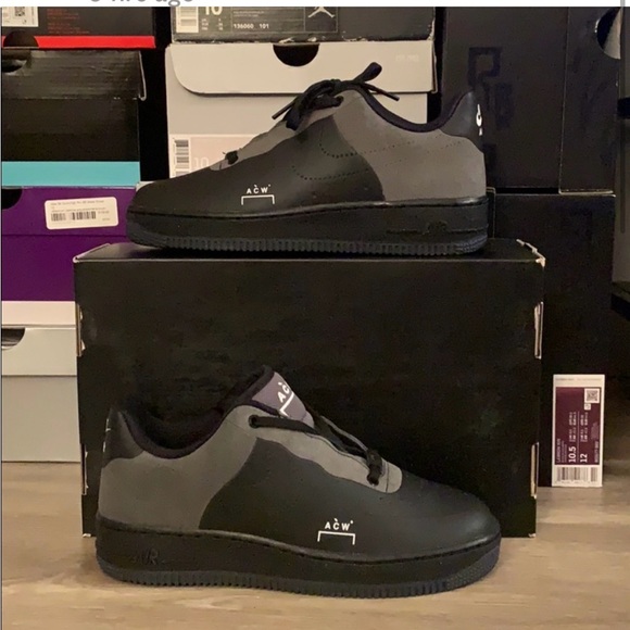 Nike Air Force 1 - Picture 1 of 5